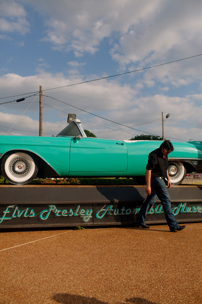 Elvis_Week003
